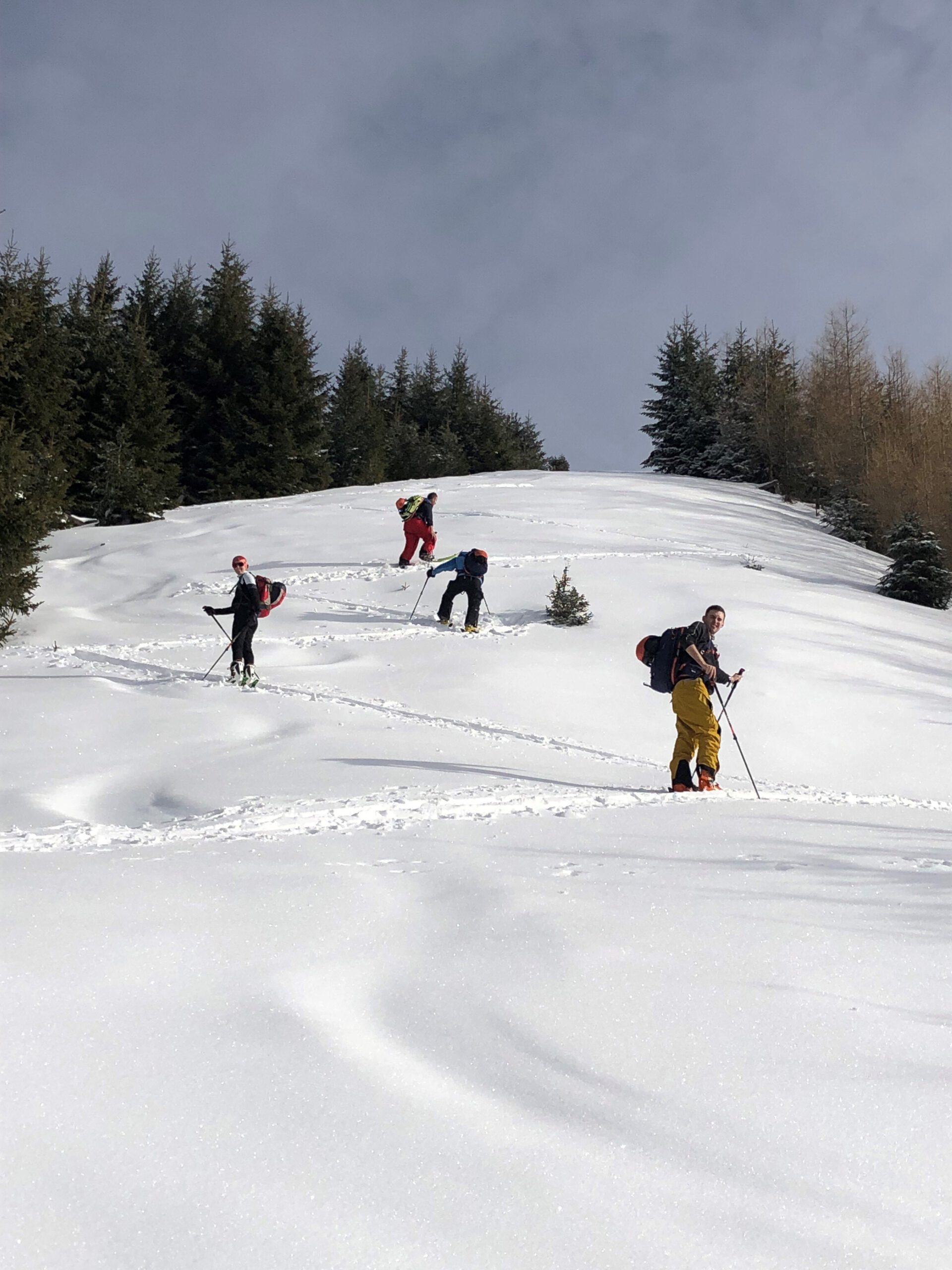 Tourenwochenende auf der Hütte:  Tourengeher werden mit Sonne belohnt￼