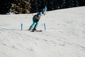 Sonniger Abschluss und strahlenden Gesichtern beim Ski- und Snowboardkurs 2023 